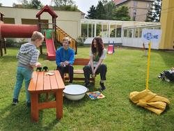 Zahradní slavnost v dětském rehabilitačním stacionáři Zvonek